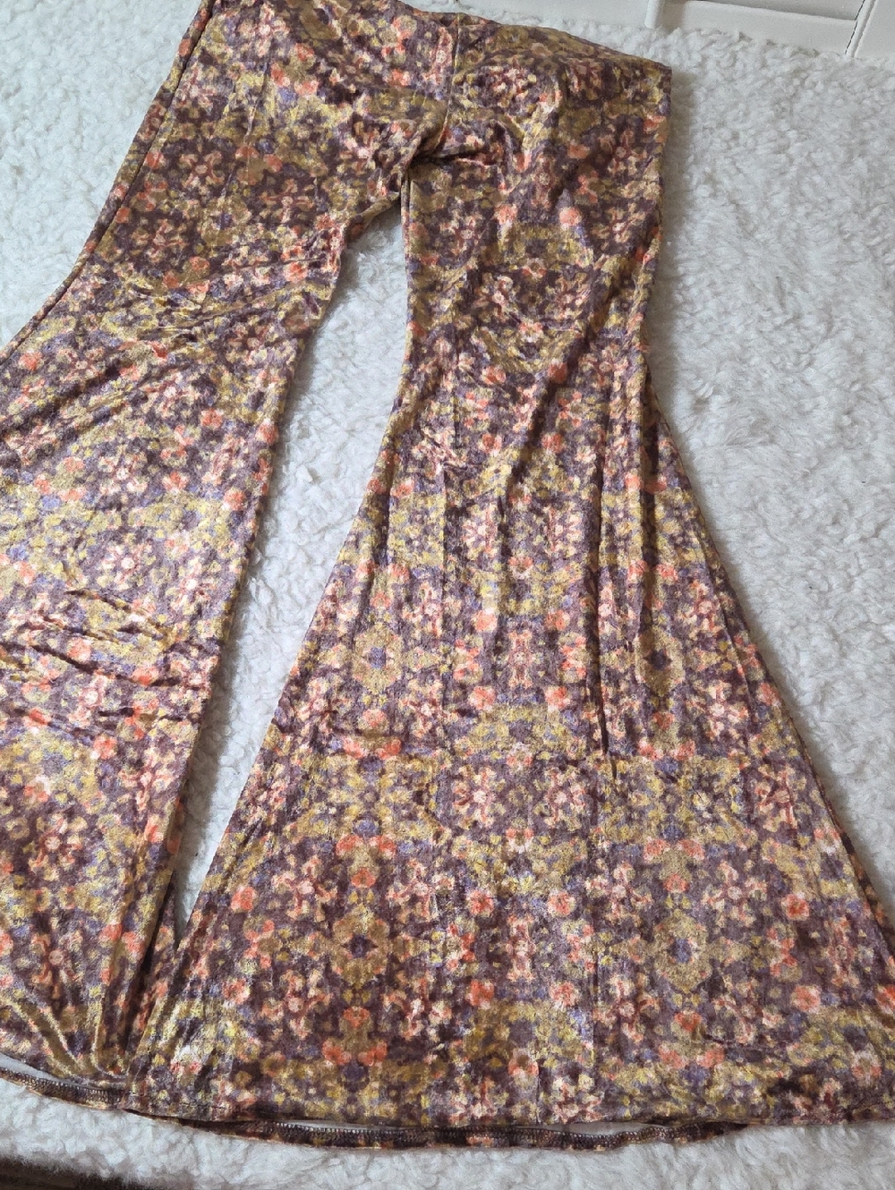 Free People The Valley Printed Flares Velvet Pants Sz XS - Picture 10 of 14